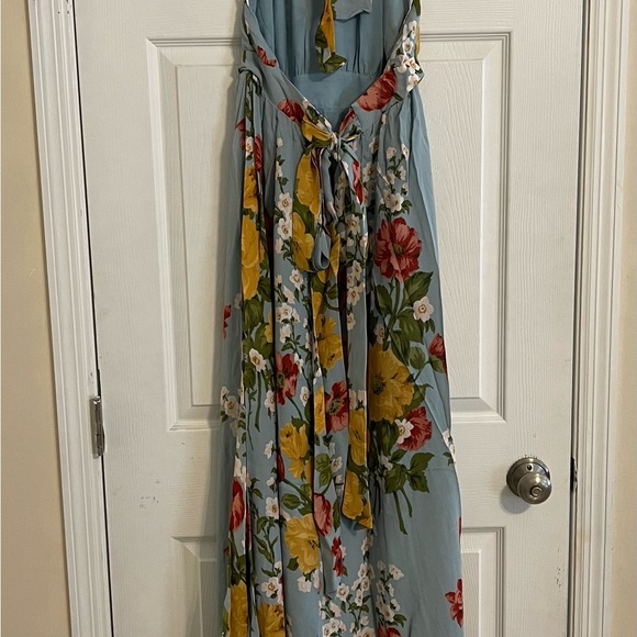 Reformation Andee dress in floral size 8 but altered to a size 6 - Picture 5 of 6